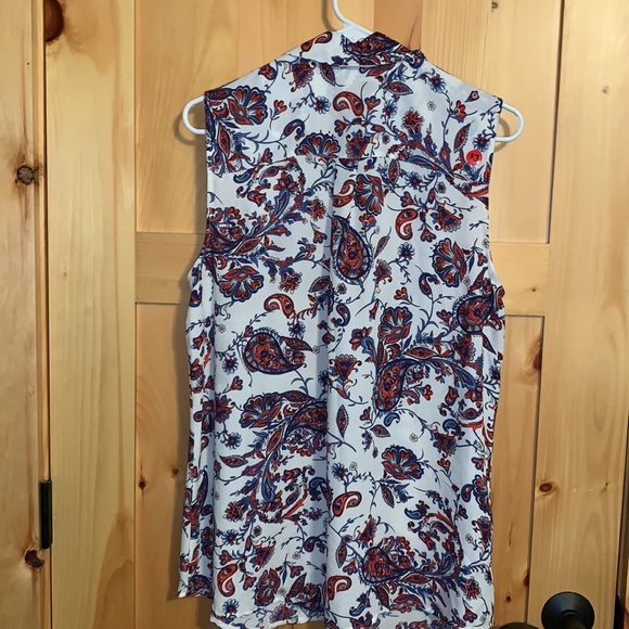 NWOT Paisley Print Button Up Tank - Picture 4 of 9